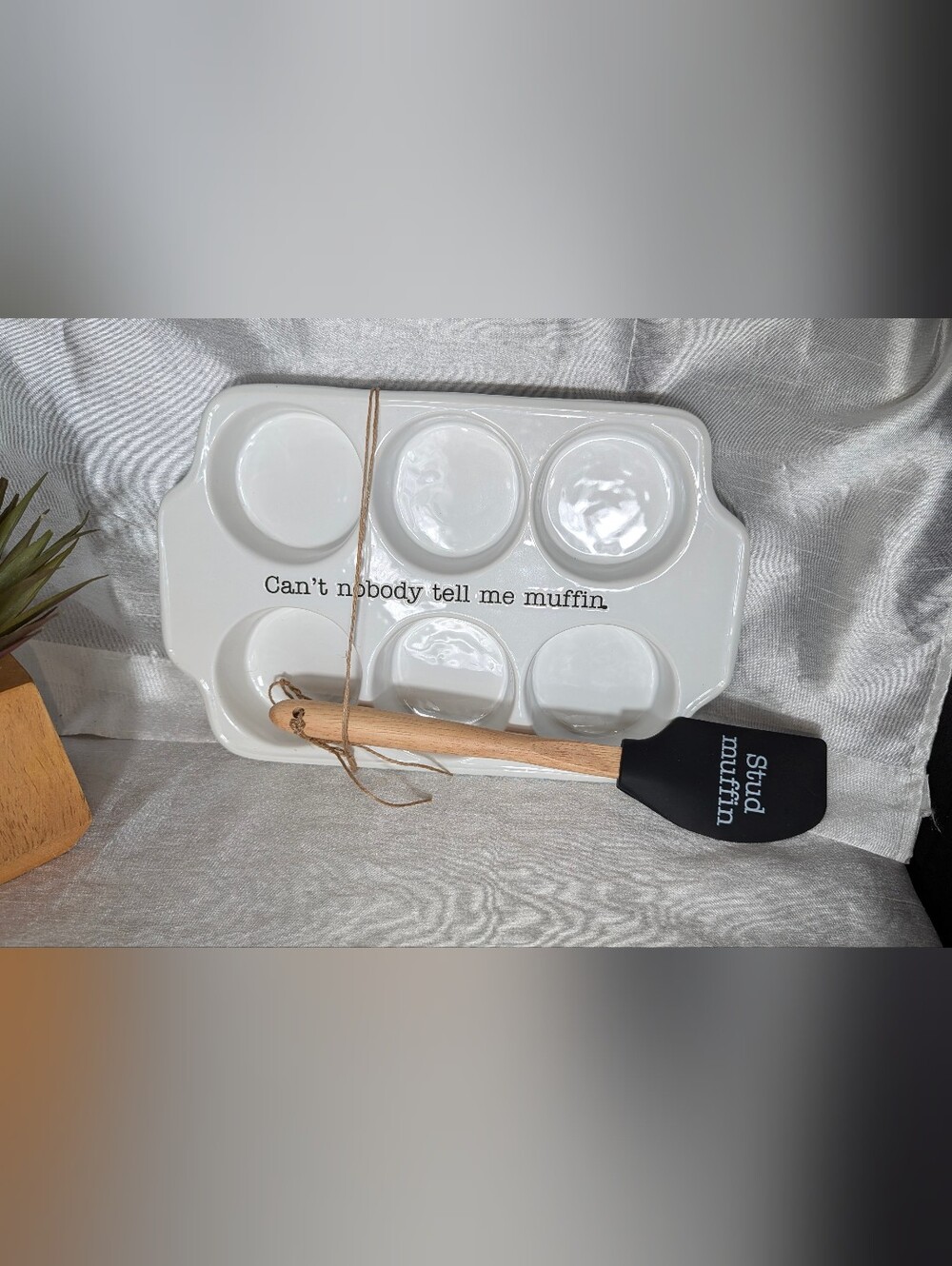 MUD PIE Circa Muffin Tray and Spatula Set, White, 12" x 8"